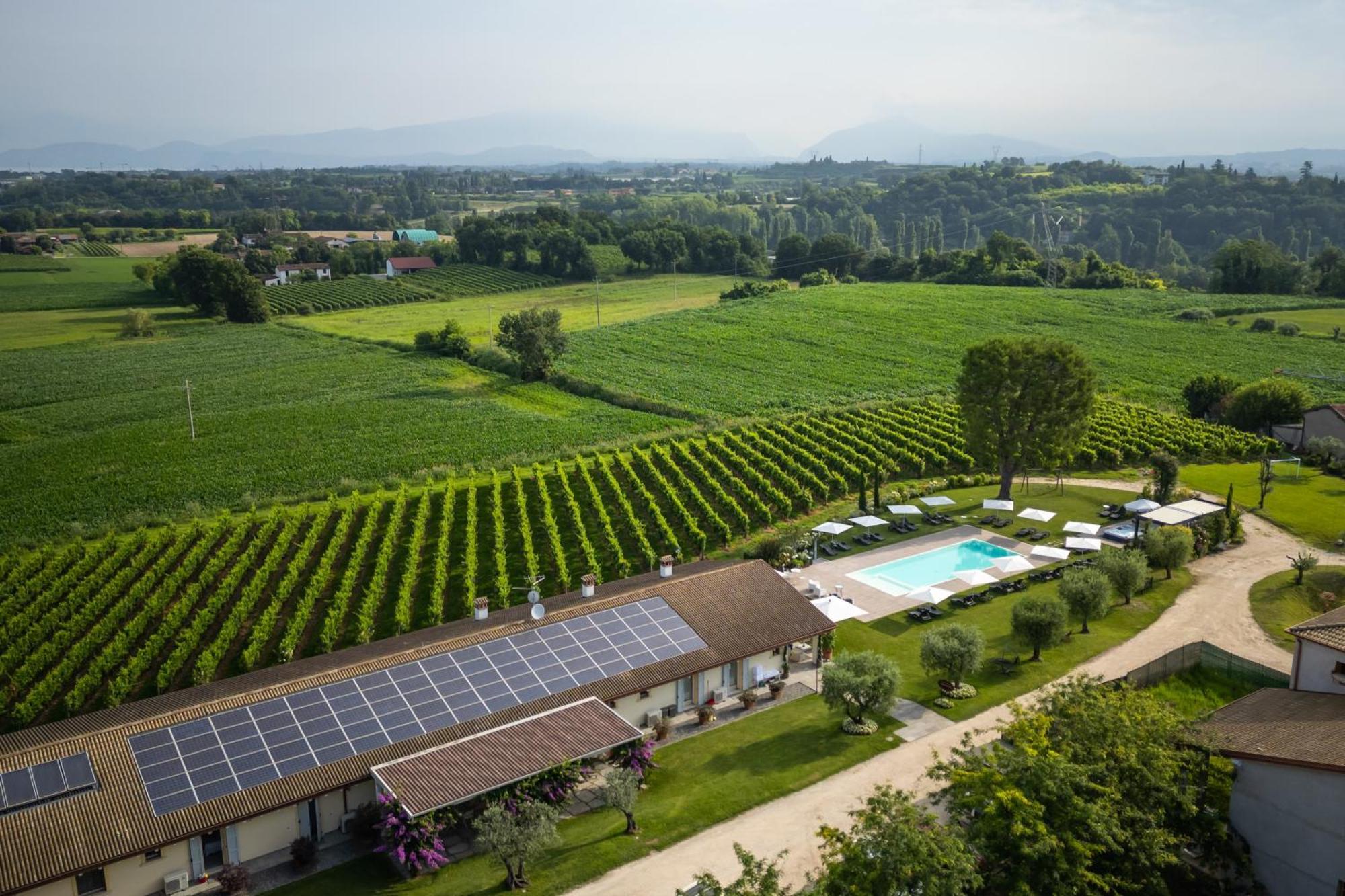 Agriturismo Colle Dei Pivi Ponti sul Mincio Exterior photo