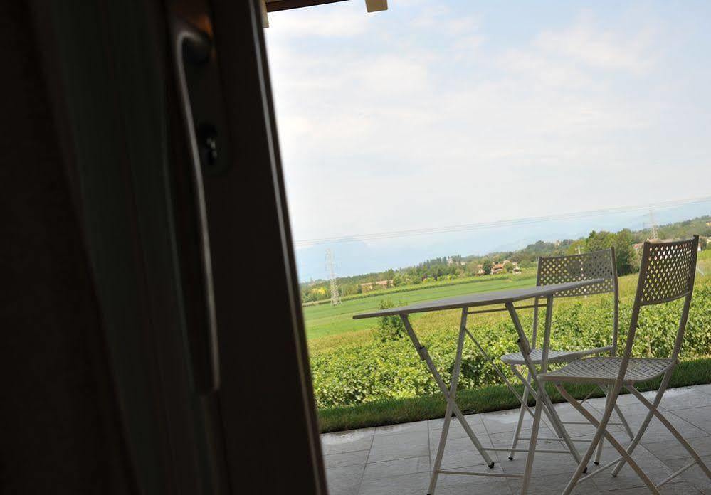 Agriturismo Colle Dei Pivi Ponti sul Mincio Exterior photo